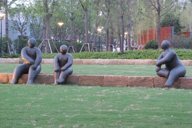 Sitting Figures